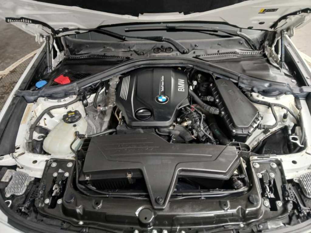 BMW Gran Turismo 2020 Blanco - Importación desde Corea - HF Imports Iquique - Foto 18