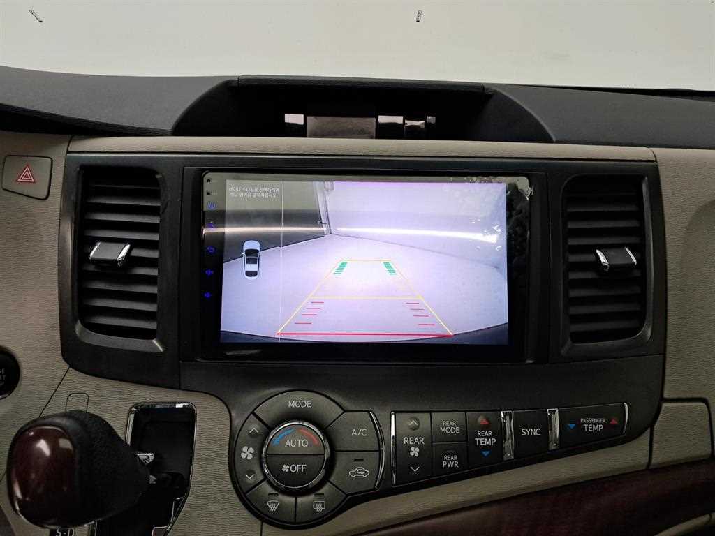 Toyota Siena - Vista 10