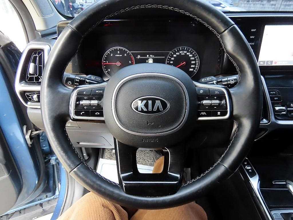 KIA Sorento - Vista 8