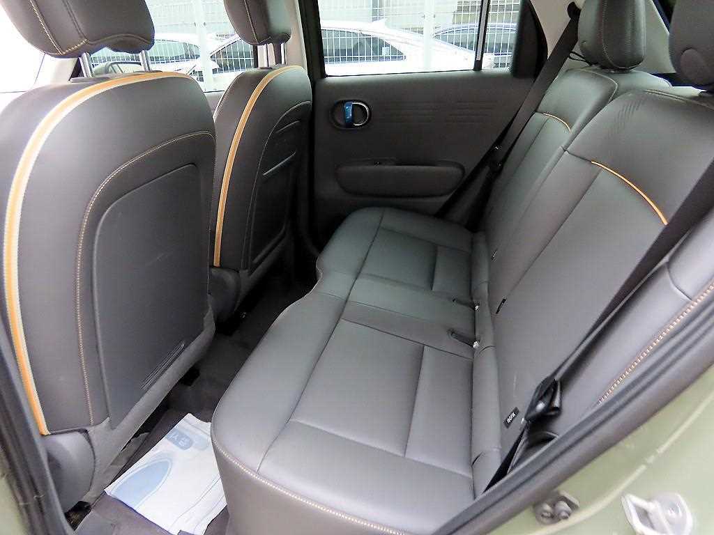 HYUNDAI Casper - Vista 6