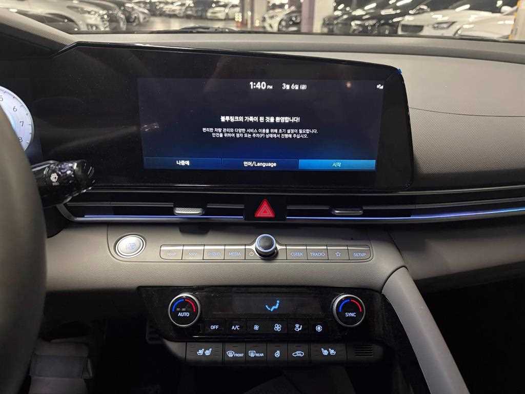 HYUNDAI Avante - Vista 11