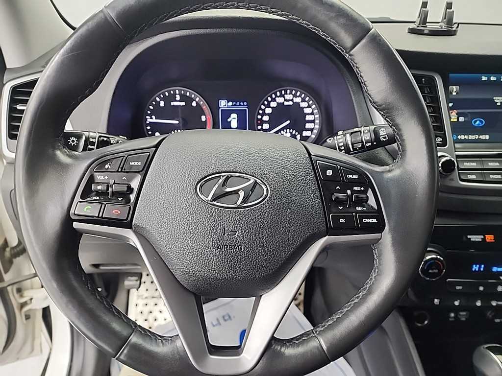HYUNDAI Tucson - Vista 9