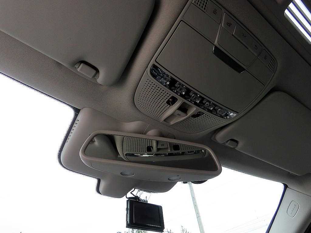 Mercedes Benz C Class 2016 Negro - Importación desde Corea - HF Imports Iquique - Foto 16