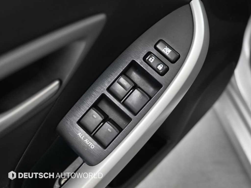 Toyota Prius 2012 Plateado - Importación desde Corea - HF Imports Iquique - Foto 17