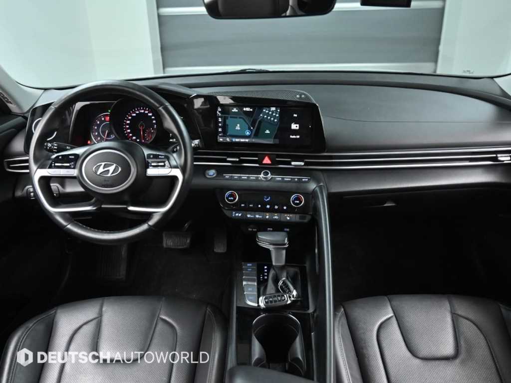 HYUNDAI Avante - Vista 8