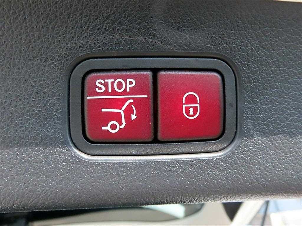 Mercedes Benz GLC Class 2023 Blanco - Importación desde Corea - HF Imports Iquique - Foto 15