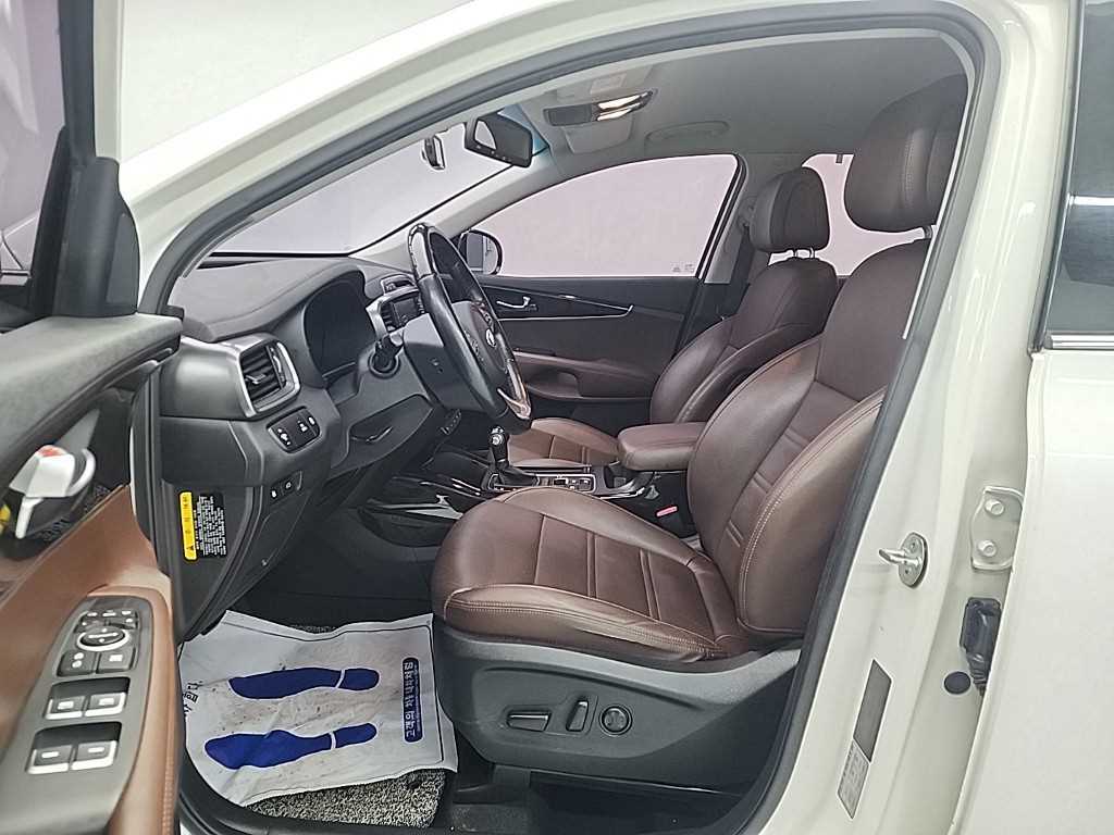 KIA Sorento - Vista 11