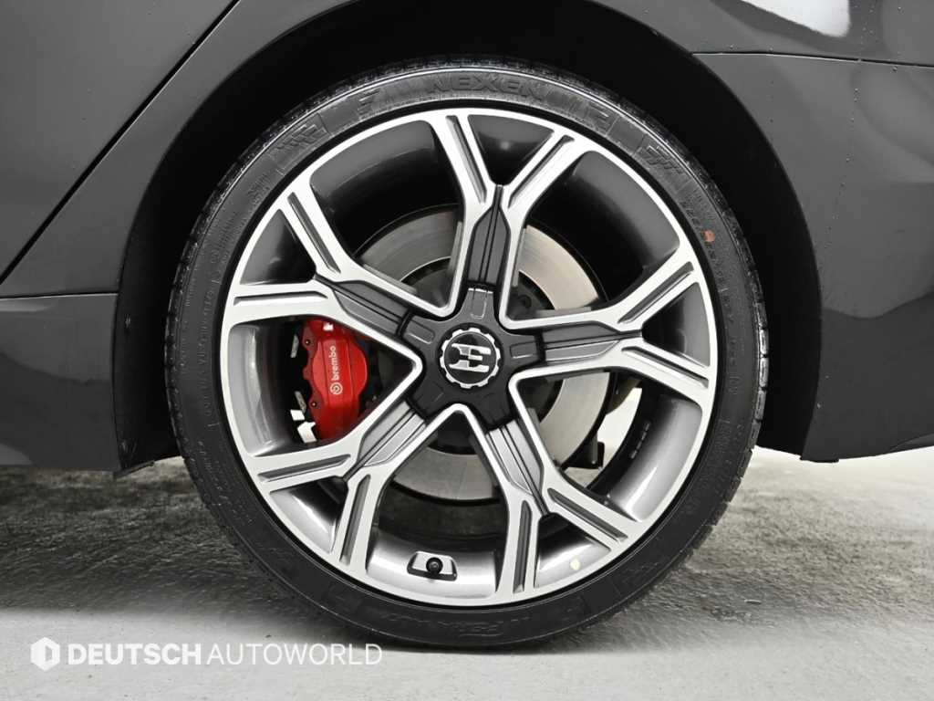 KIA Stinger - Vista 5