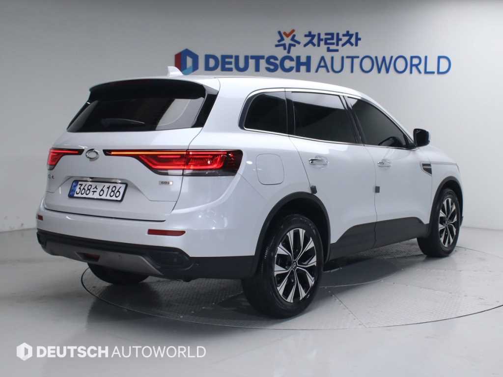 SAMSUNG QM6 - Vista 2