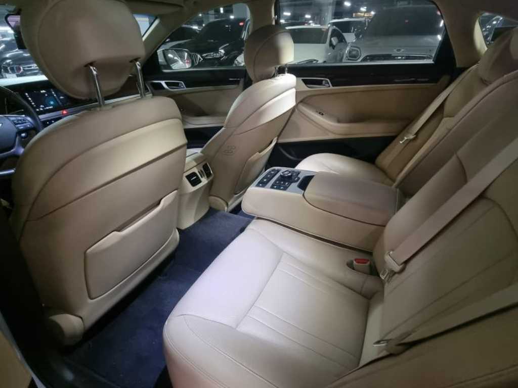 Genesis G80 - Vista 7