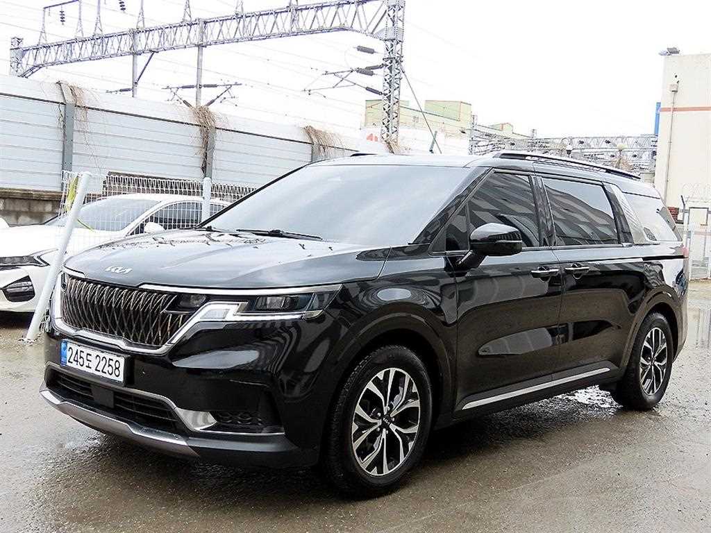 KIA Carnival - Vista 2