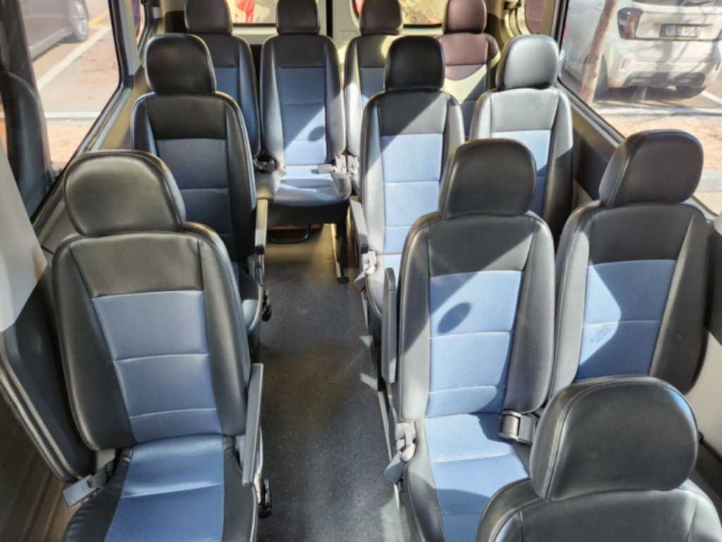 HYUNDAI Solati - Vista 10