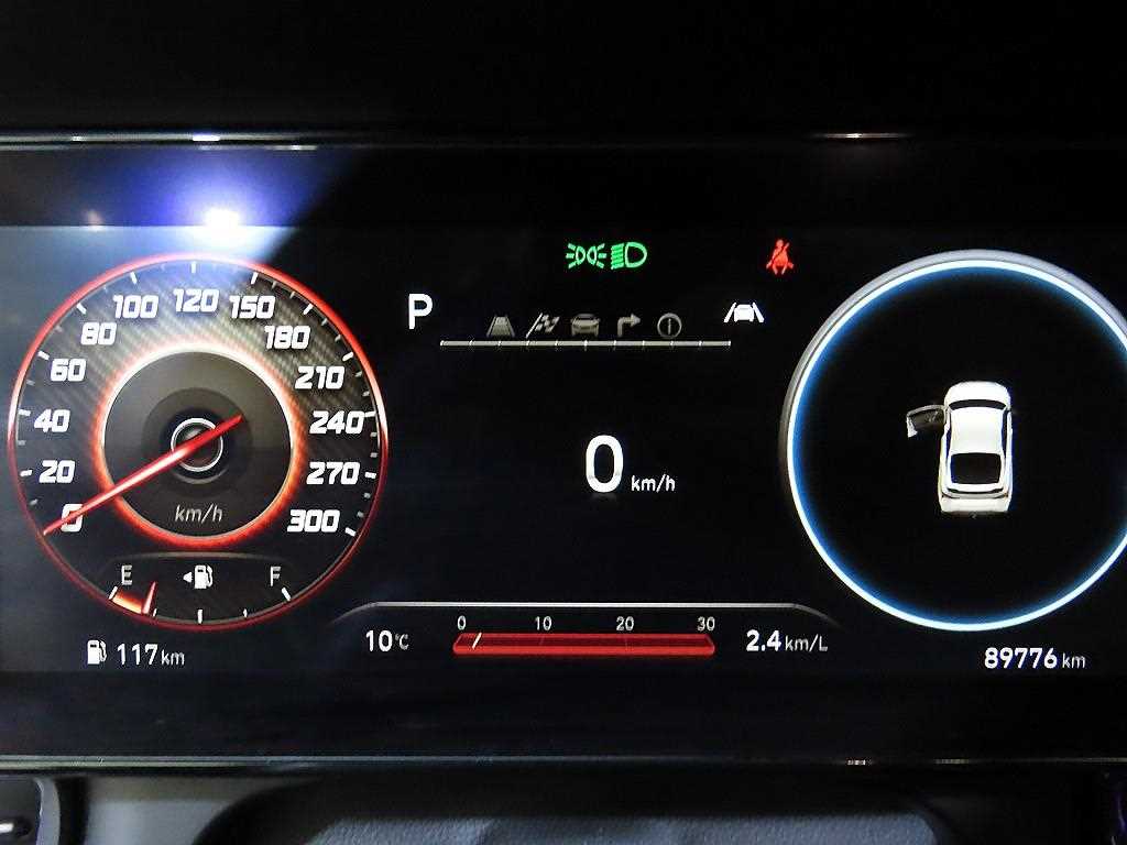 HYUNDAI Avante - Vista 9