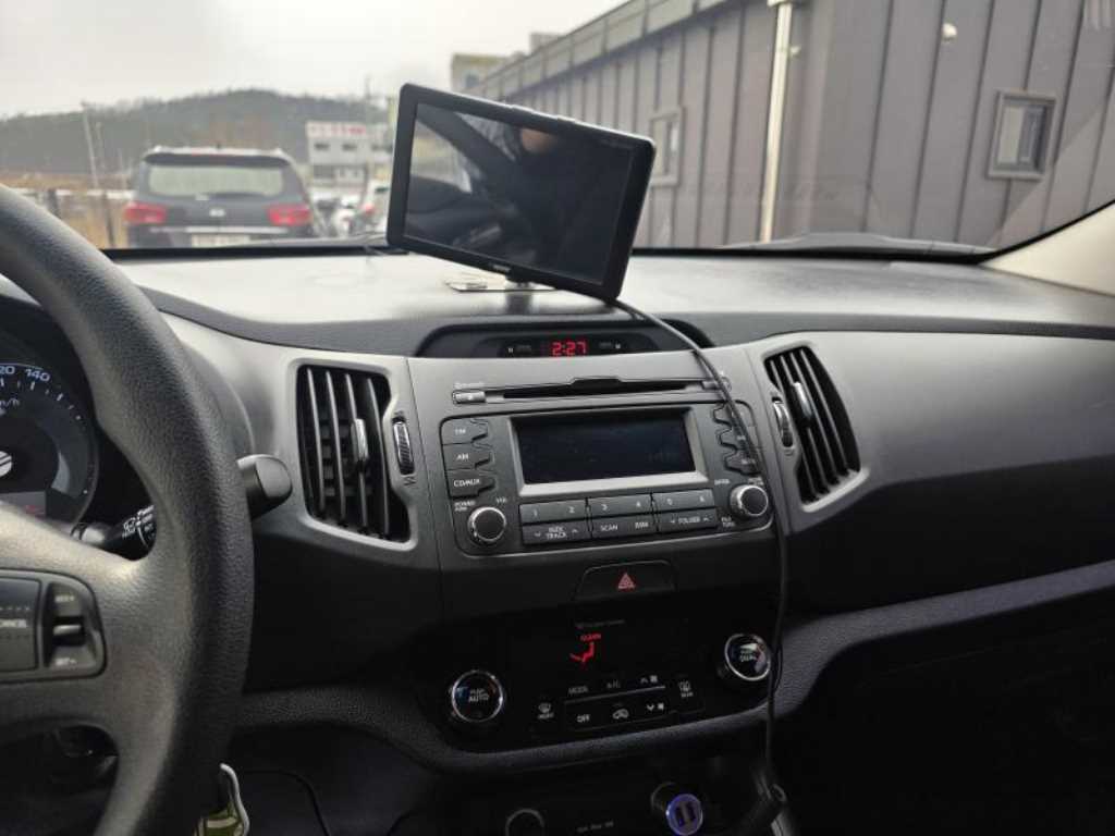 KIA Sportage 2012 Blanco - Importación desde Corea - HF Imports Iquique - Foto 13