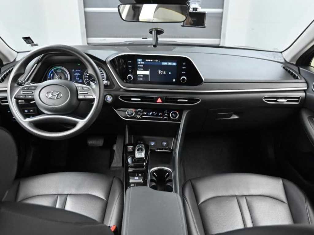 HYUNDAI Sonata - Vista 7