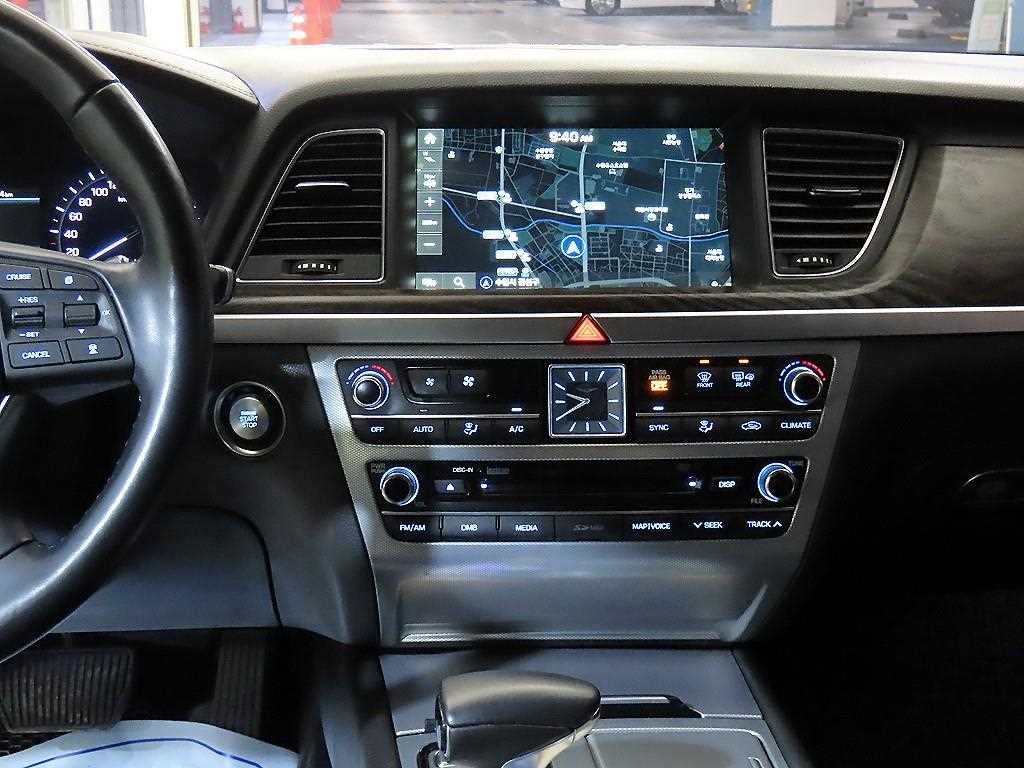 Genesis G80 - Vista 11