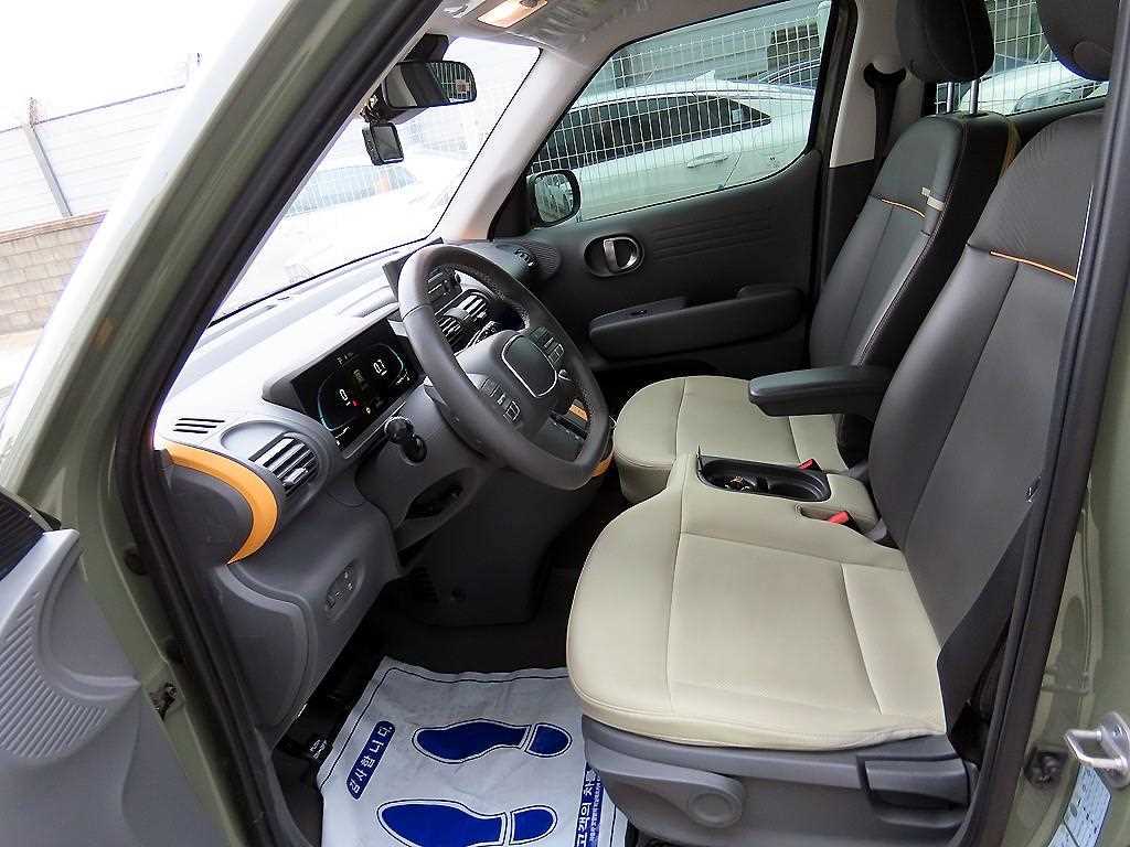 HYUNDAI Casper - Vista 5