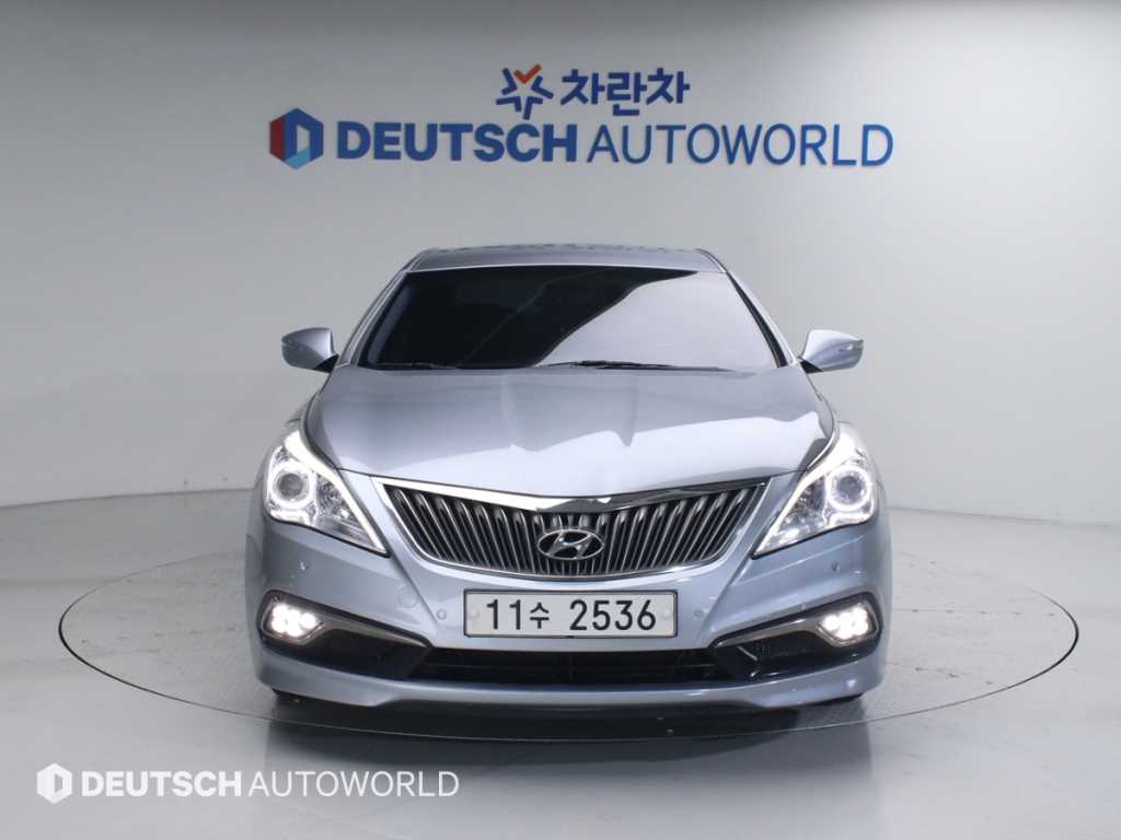 HYUNDAI Grandeur - Vista 3