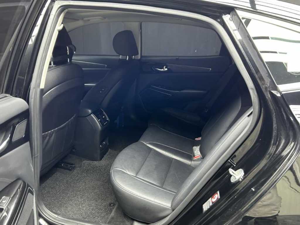 KIA K7 - Vista 6