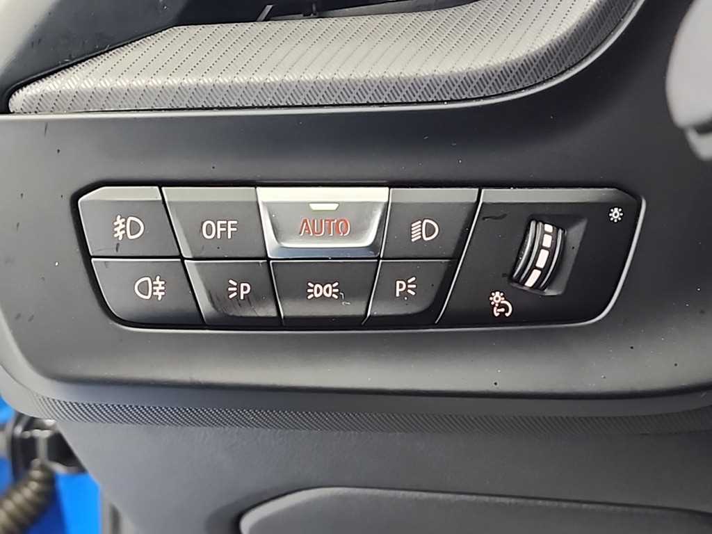 BMW 1 series 2021 Azul - Importación desde Corea - HF Imports Iquique - Foto 18