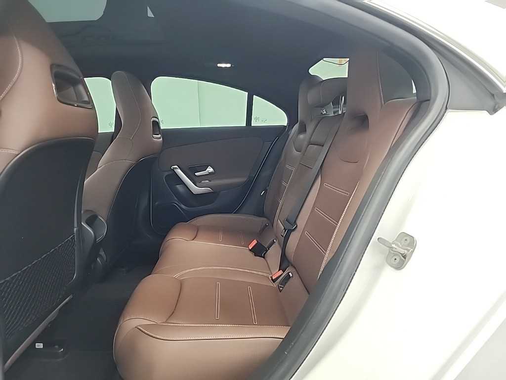 Mercedes Benz CLA Class - Vista 12