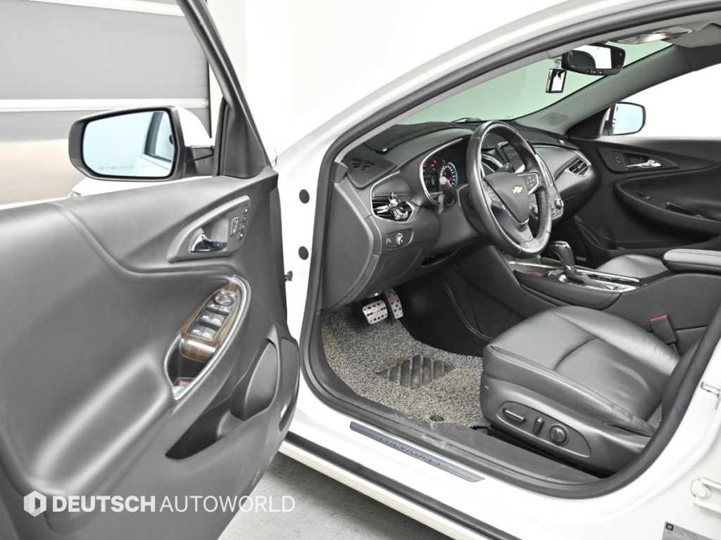 Chevrolet Malibu - Vista 11