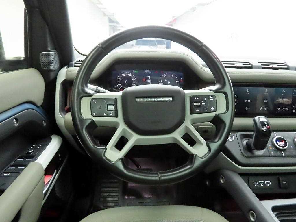 Land Rover Defender - Vista 7