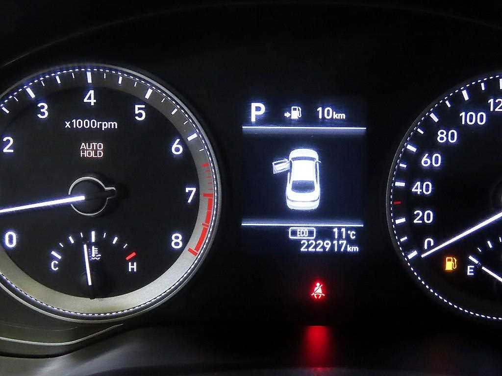 HYUNDAI Grandeur - Vista 9