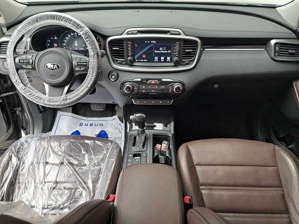 KIA Sorento - Vista 6