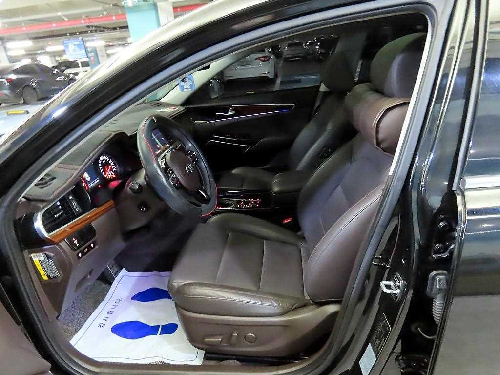 KIA K7 - Vista 6