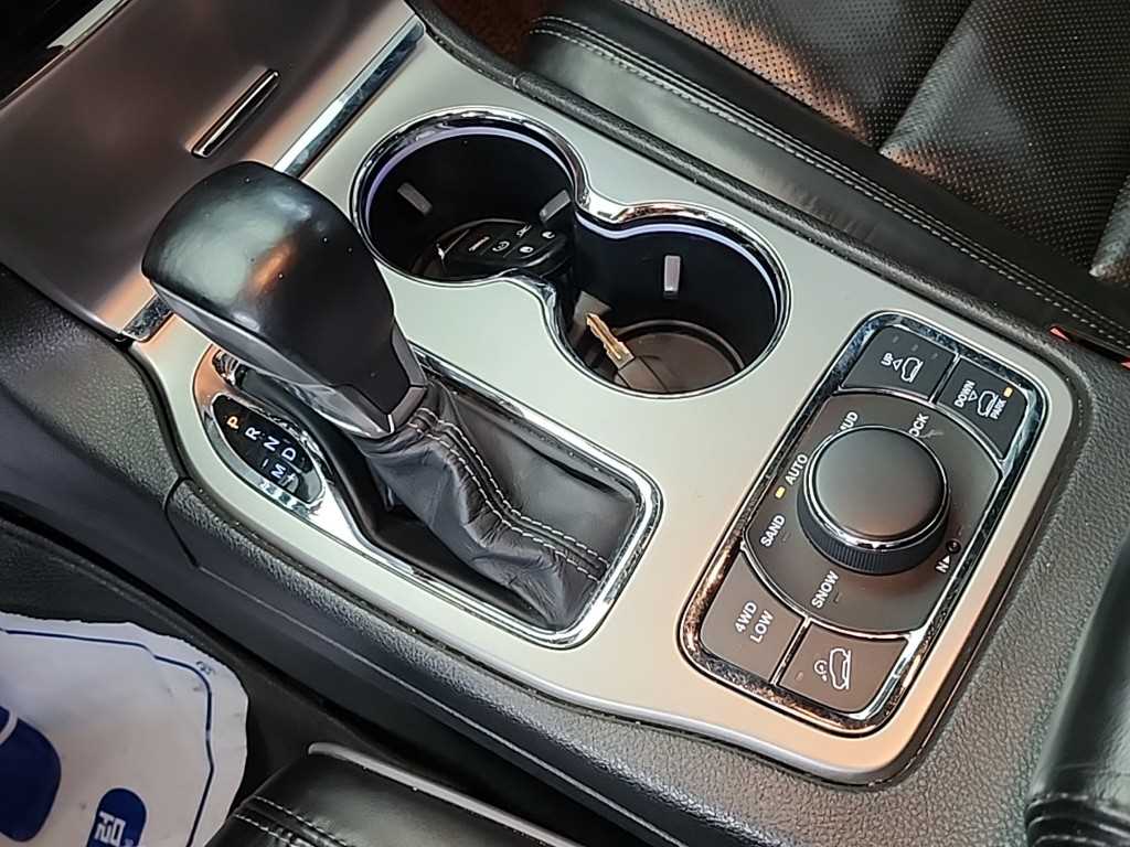 Jeep Cherokee - Vista 8