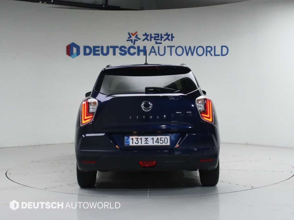 Ssangyong Tivoli - Vista 4