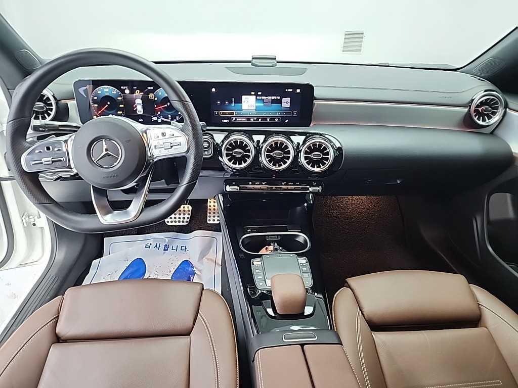Mercedes Benz CLA Class - Vista 7