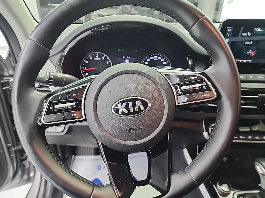 KIA Seltos - Vista 9