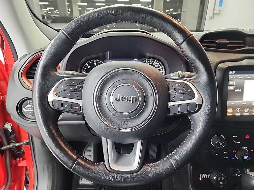 Jeep Renegade - Vista 10