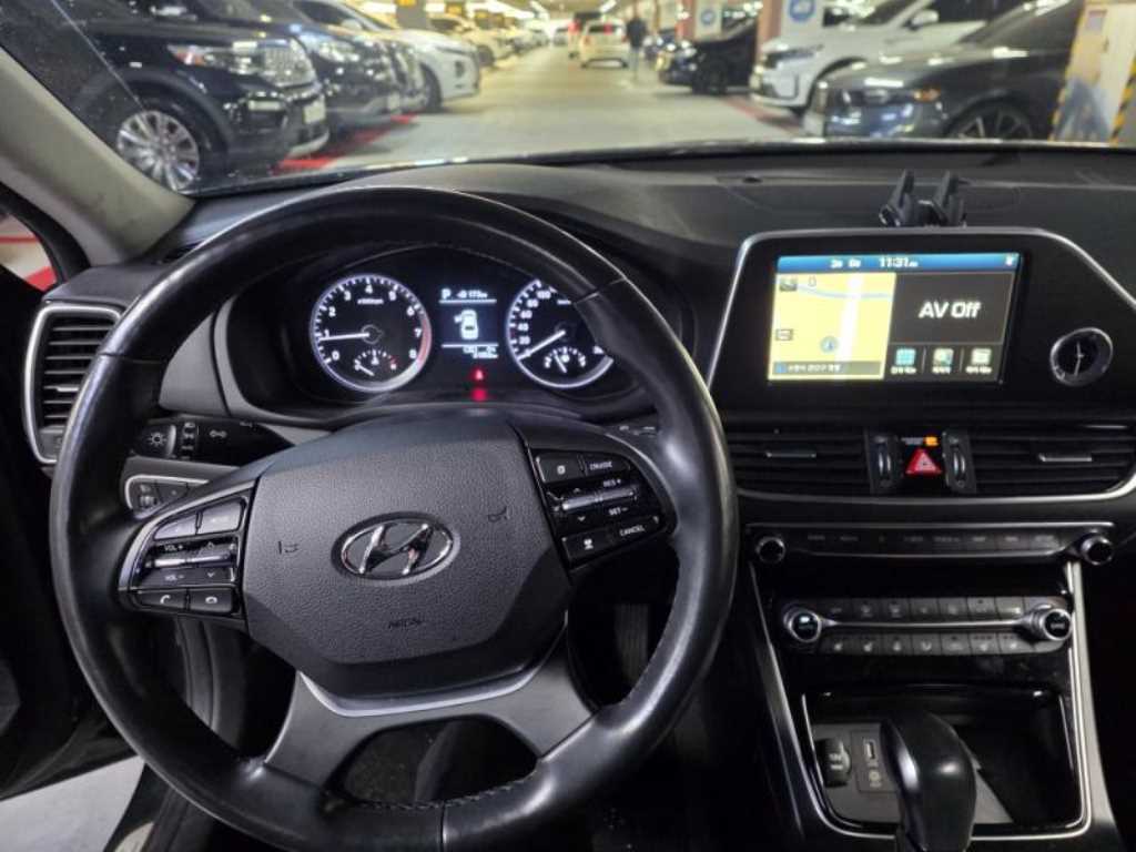 HYUNDAI Grandeur - Vista 9