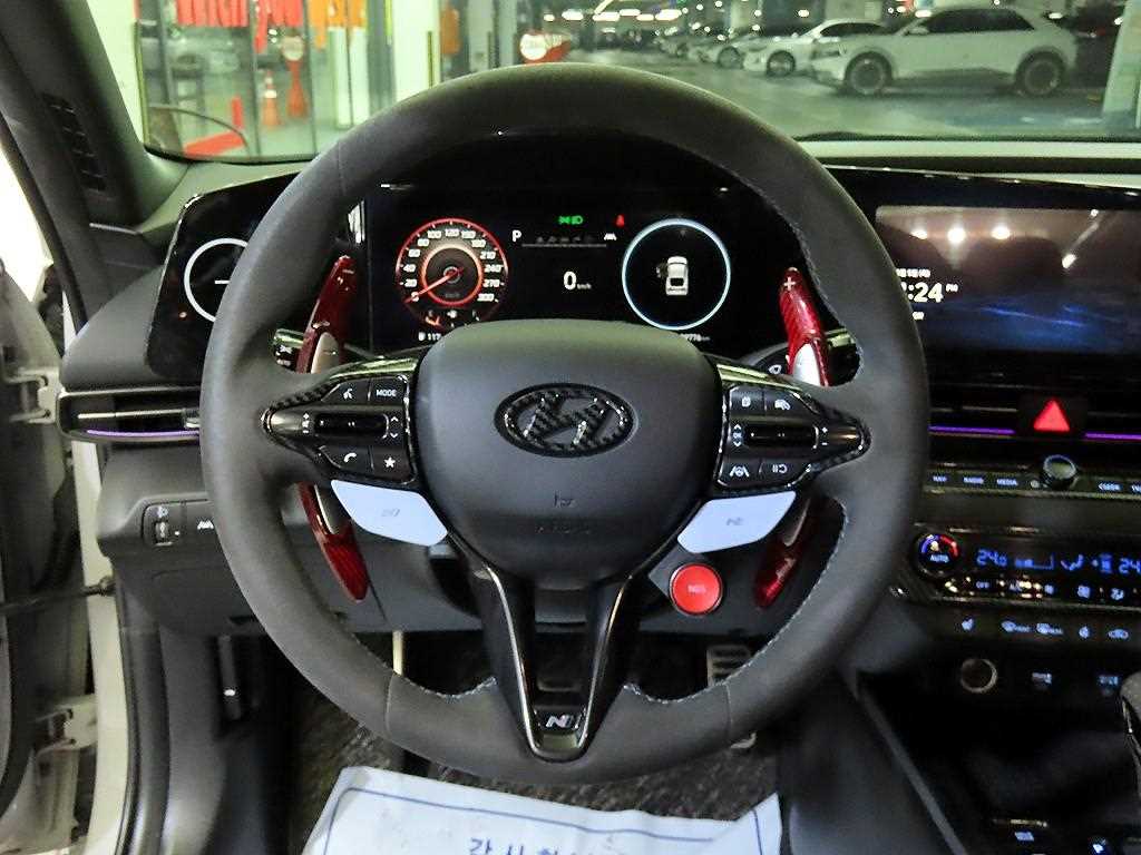 HYUNDAI Avante - Vista 8