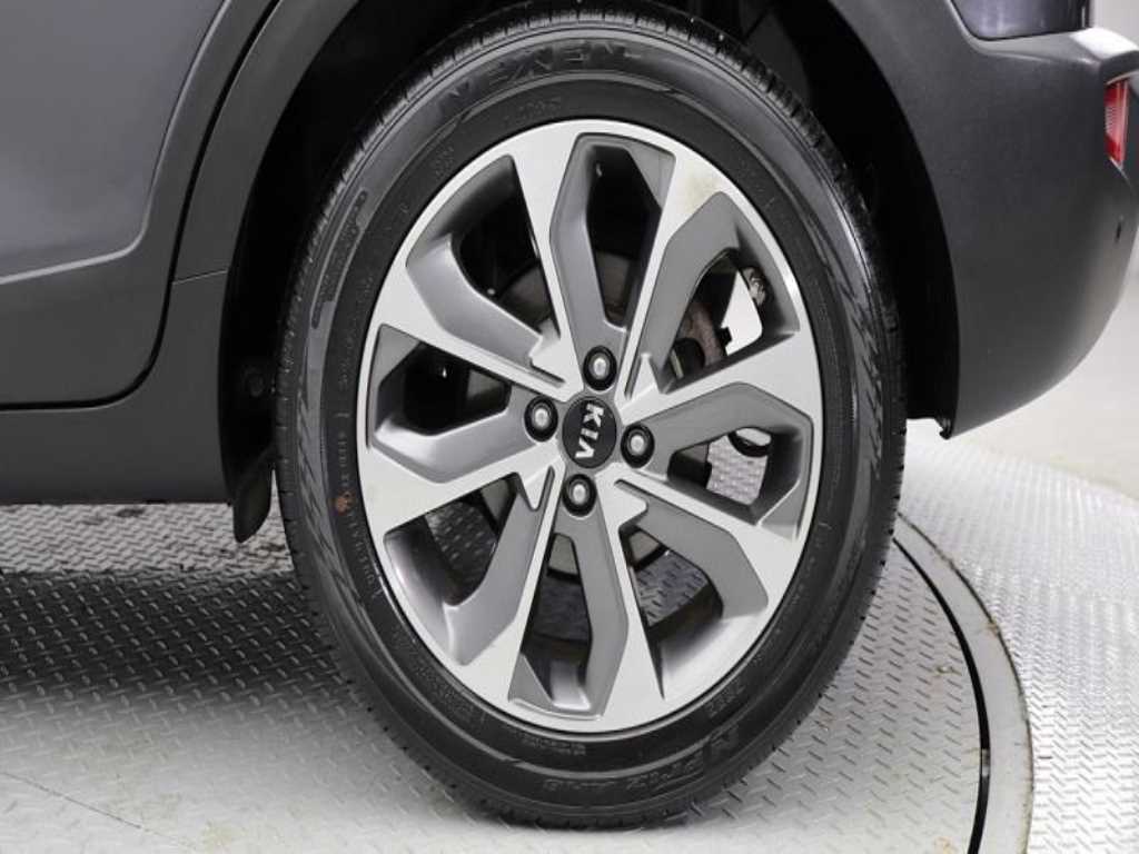 KIA Stonic - Vista 6