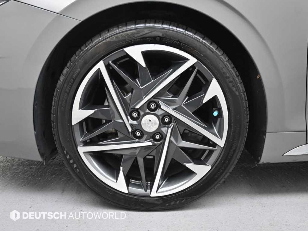 HYUNDAI Grandeur - Vista 5