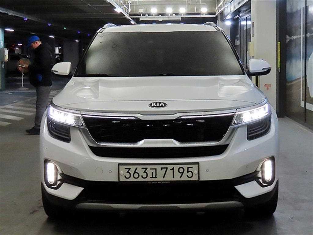 KIA Seltos - Vista 2