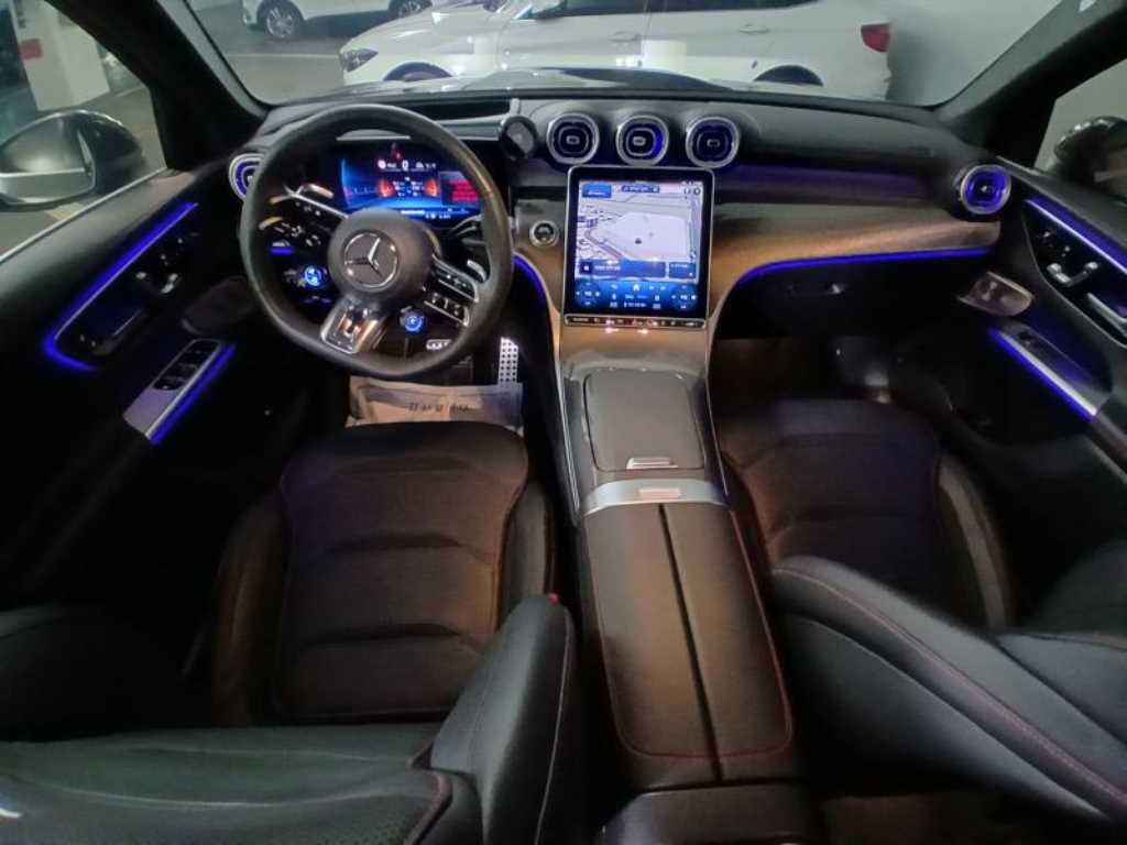 Mercedes Benz GLC Class - Vista 6