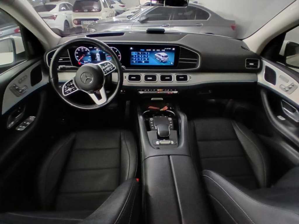 Mercedes Benz GLE Class - Vista 6