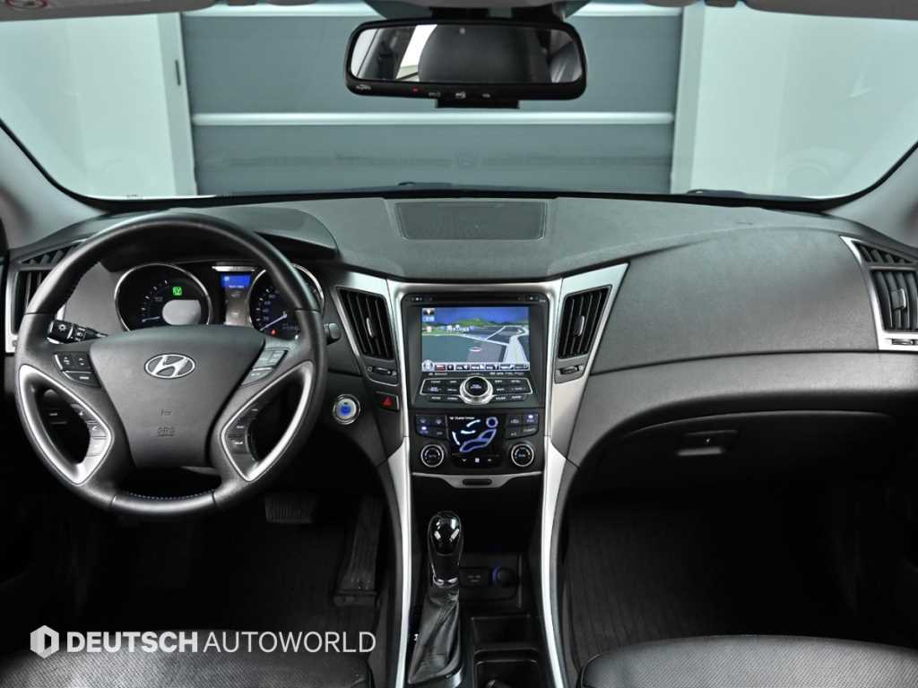 HYUNDAI Sonata - Vista 7