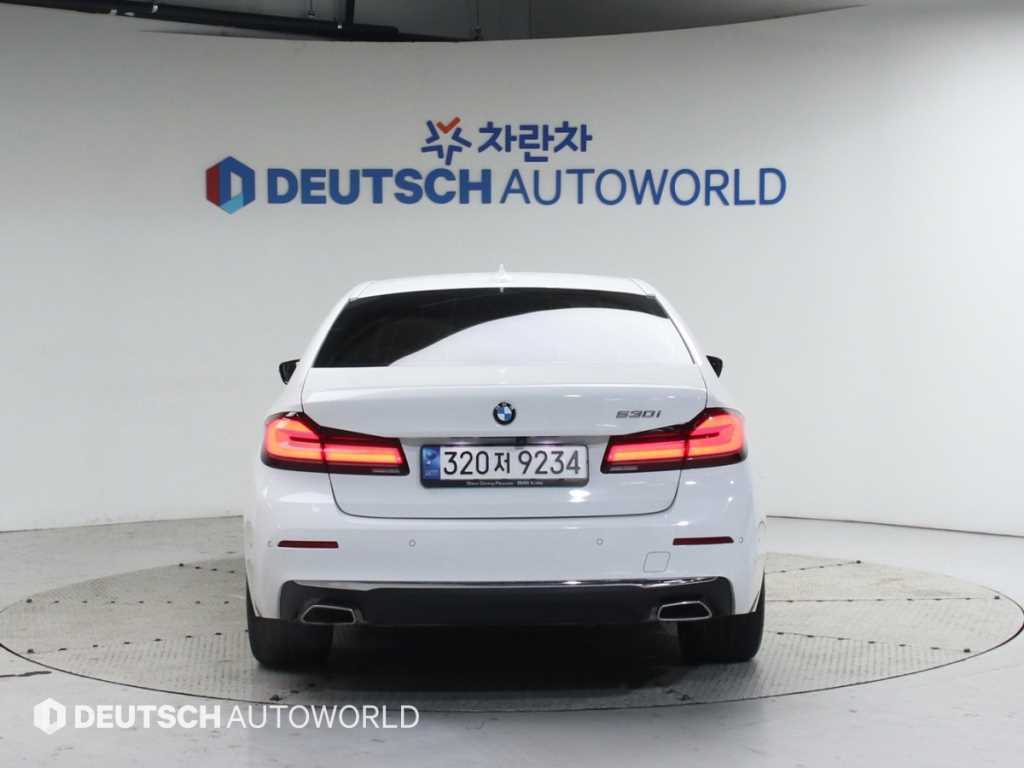 BMW 5 Series - Vista 4