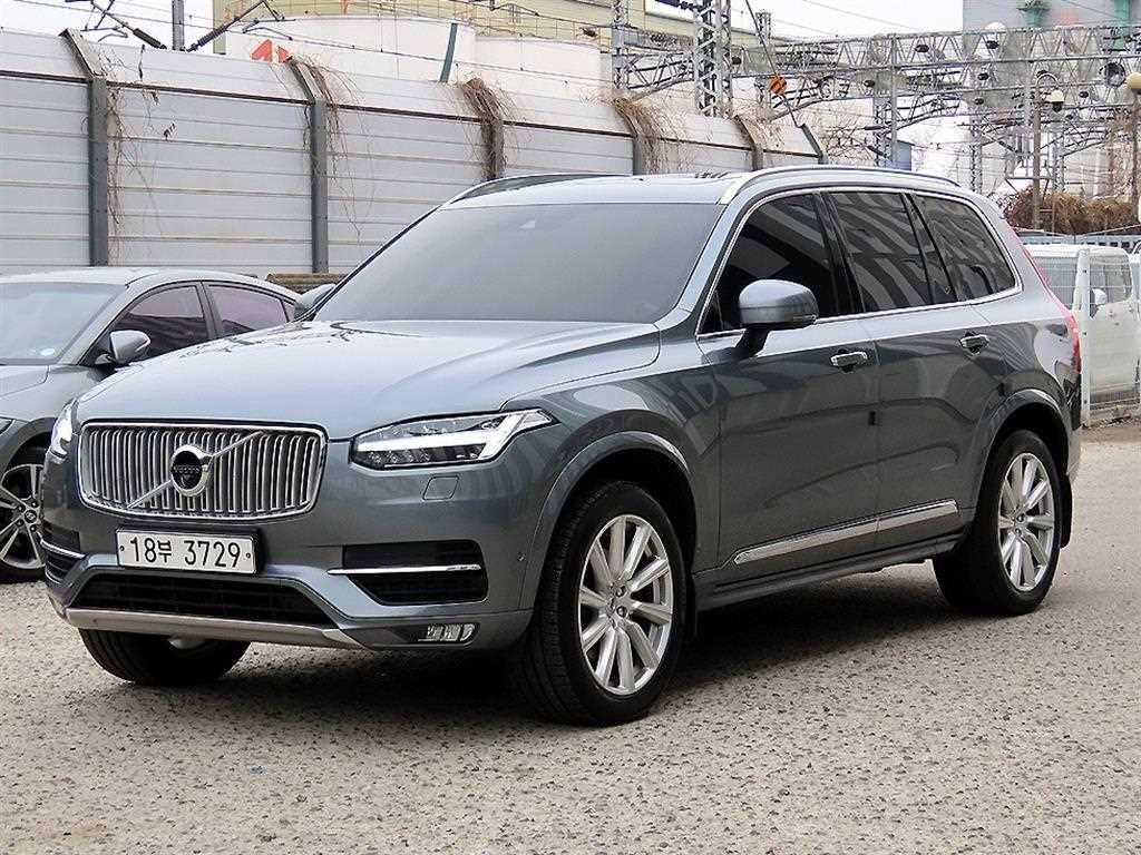 Volvo XC90 - Vista 2