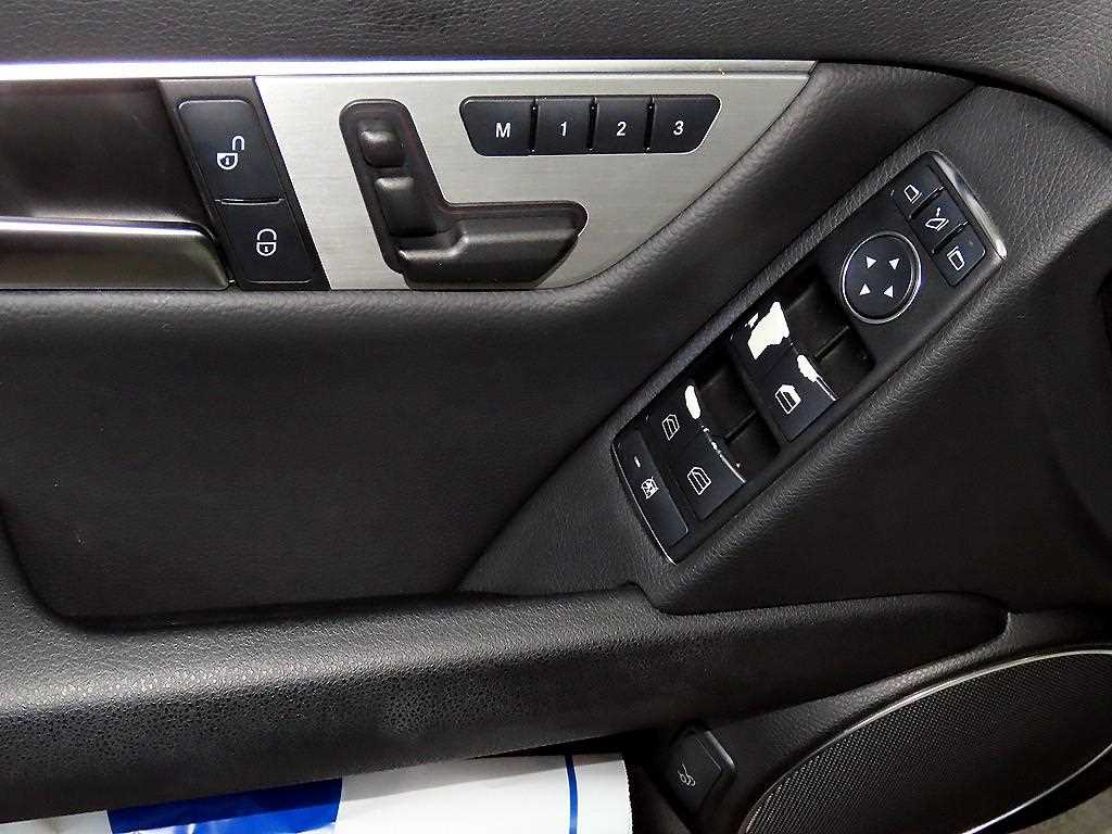 Mercedes Benz C Class 2012 Blanco - Importación desde Corea - HF Imports Iquique - Foto 14