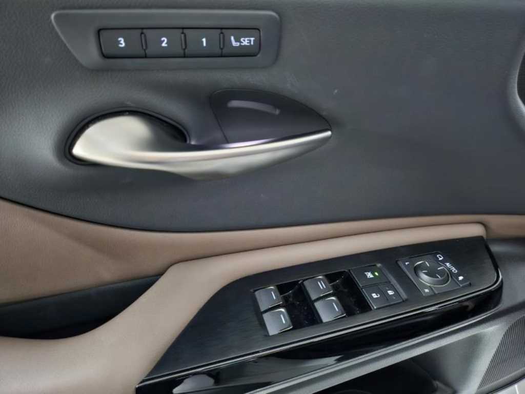 Lexus ES 2023 Blanco - Importación desde Corea - HF Imports Iquique - Foto 15