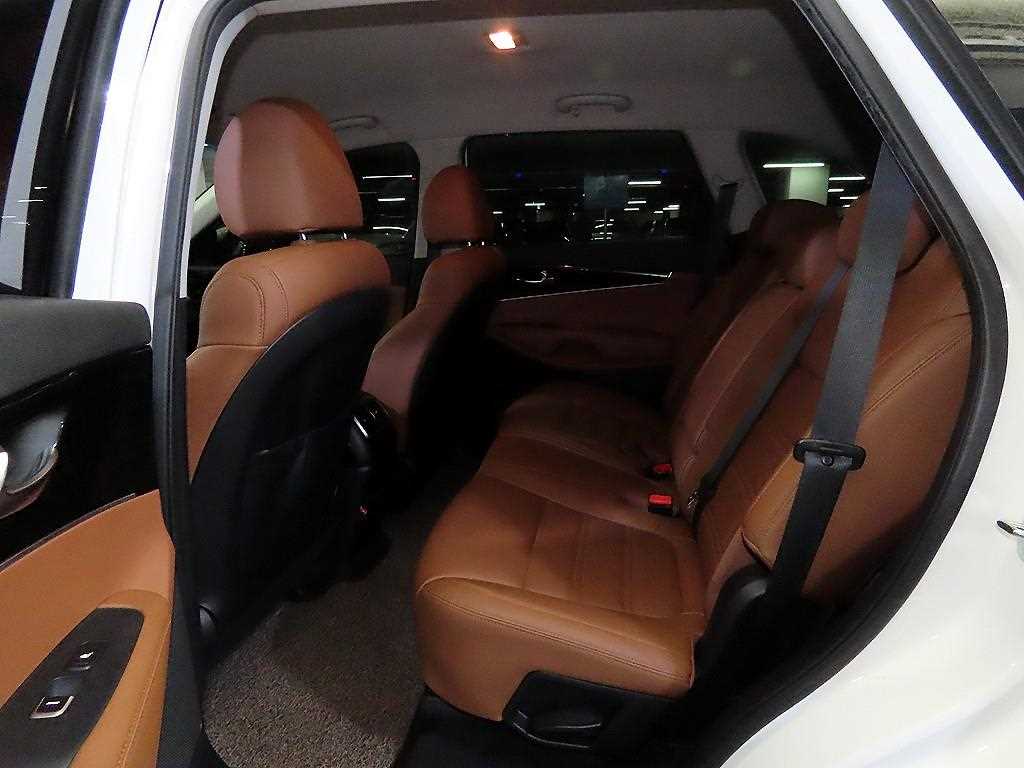 KIA Sorento - Vista 7