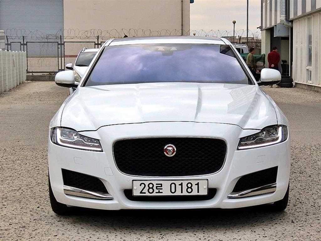 Jaguar XF 2017 Blanco - Importación desde Corea - HF Imports Iquique - Foto 1