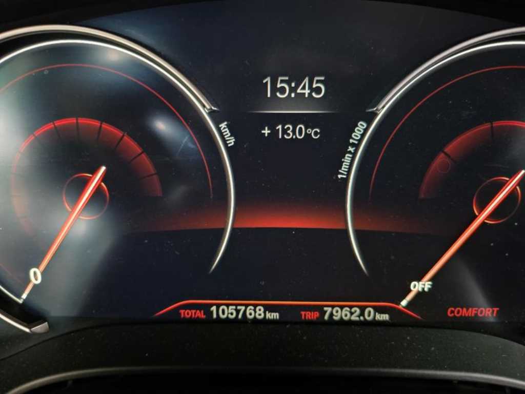 BMW 5 Series - Vista 5